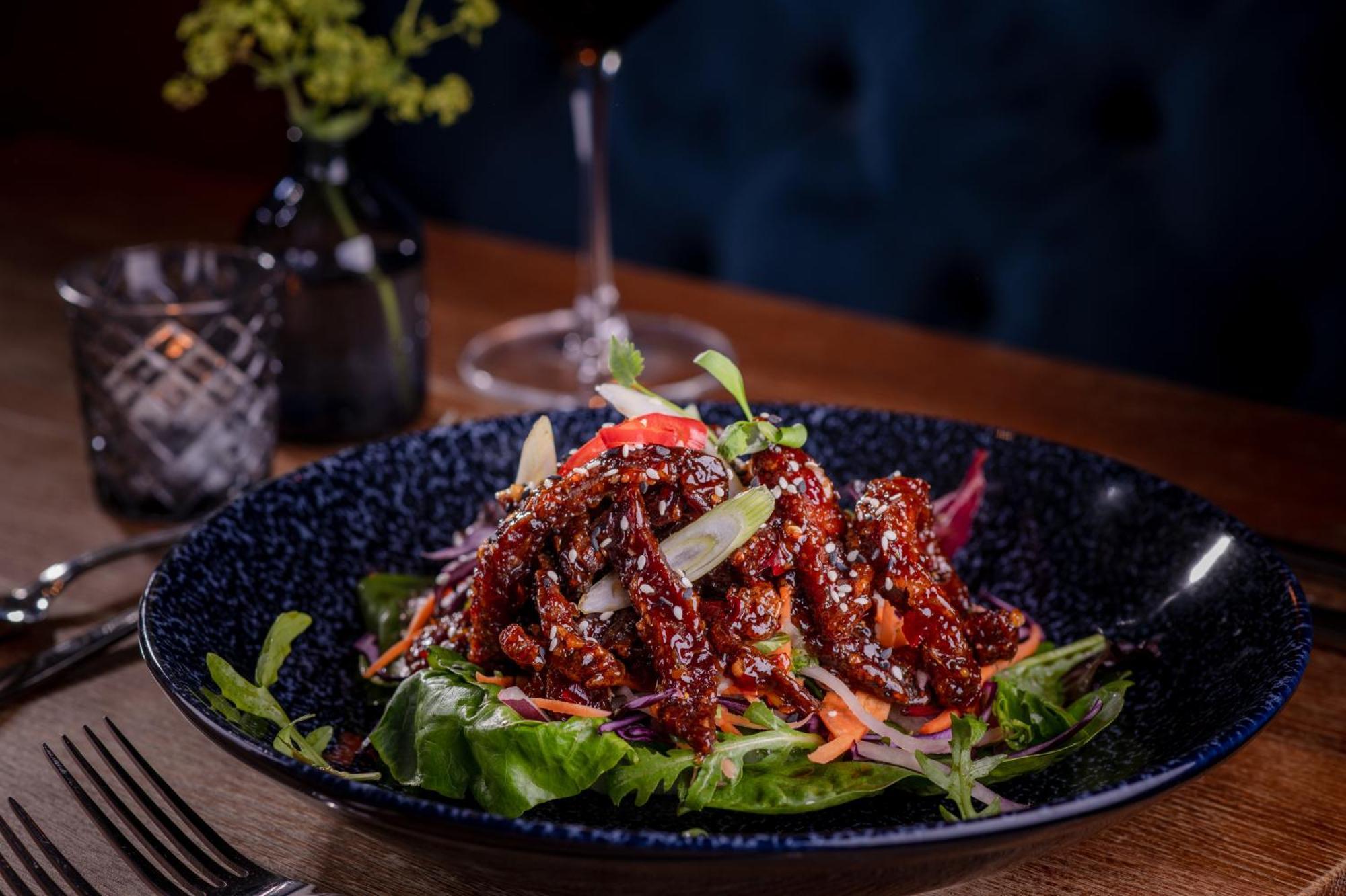 布莱克本 The Millstone, Mellor酒店 外观 照片 Sesame chicken