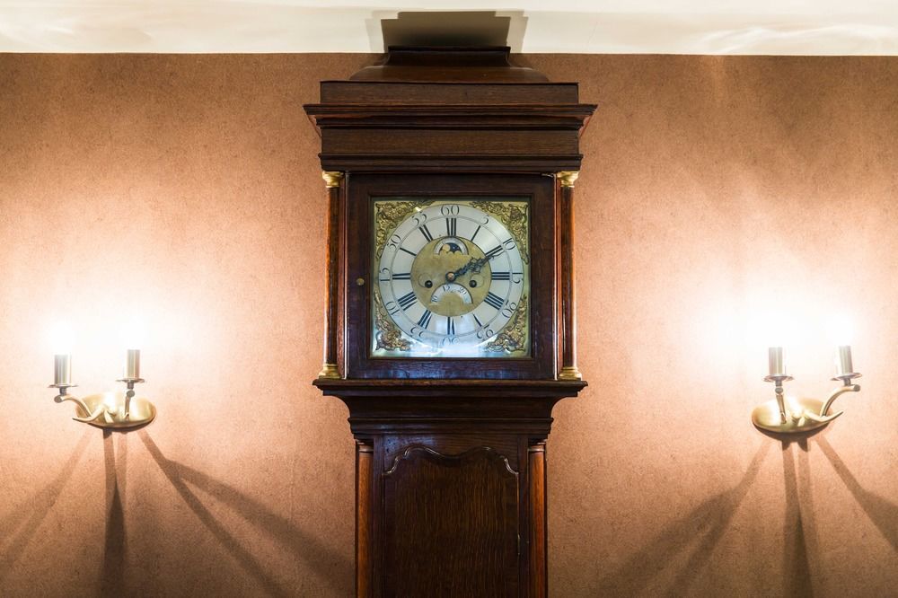 布莱克本 The Millstone, Mellor酒店 外观 照片 The Longcase Clock
