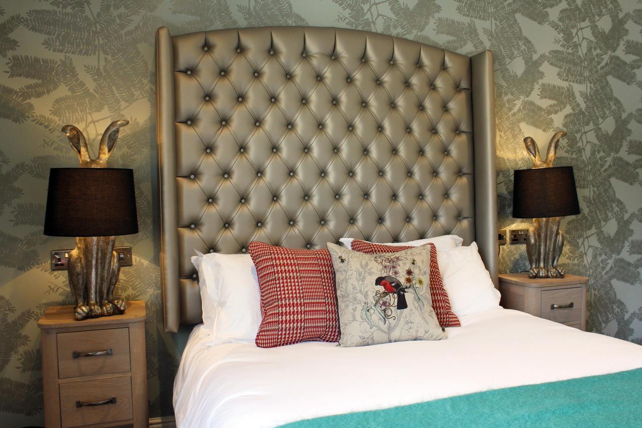 布莱克本 The Millstone, Mellor酒店 外观 照片 A bedroom at the hotel